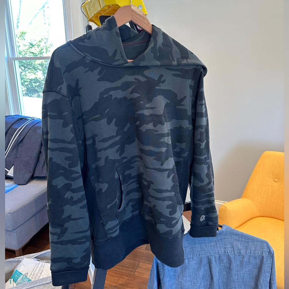 2019 Todd Snyder x Champion Black/Grey Camo Hoodie